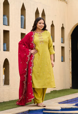 Plus Size Parrot Green Silk Kurta Set with Magenta Dupatta